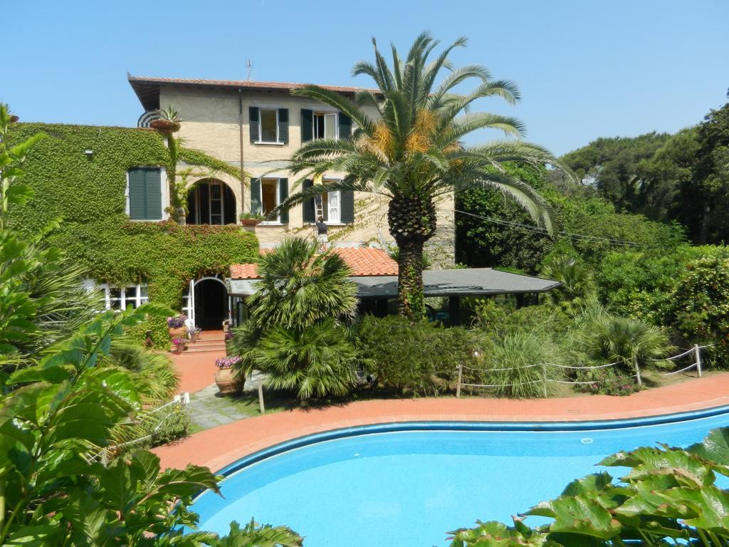 Hotel Villa Maremonti Марина-ді-Масса Екстер'єр фото