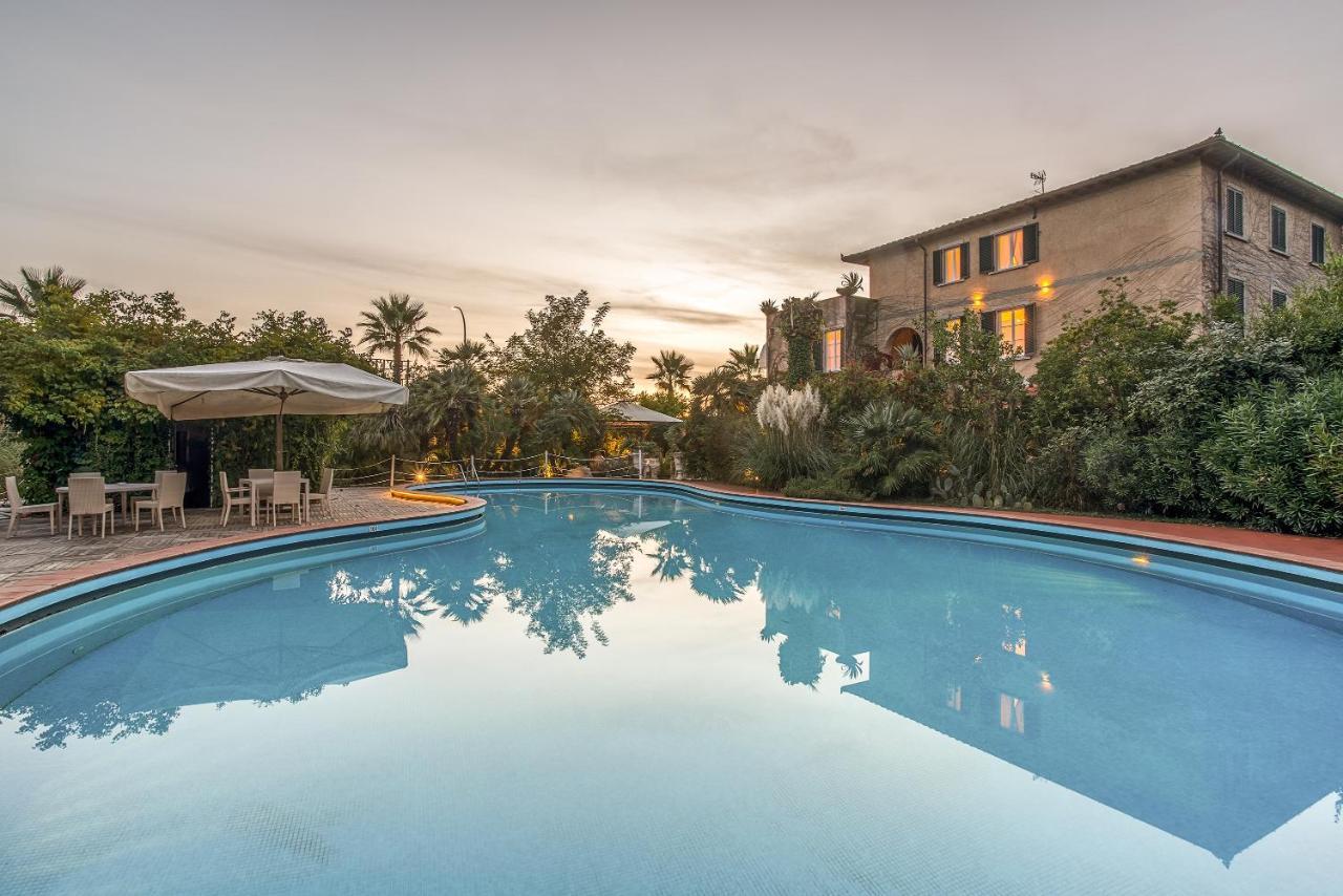 Hotel Villa Maremonti Марина-ді-Масса Екстер'єр фото